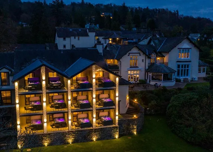 Lakes Hotel & Spa