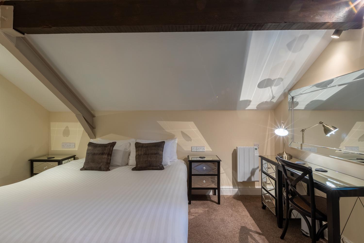 Hotel Lakes & 5*